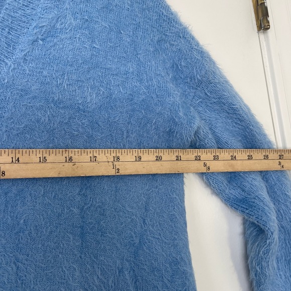 Show Me Your Mumu Cozy Forever Sweater Light Blue Fuzzy V Neck Size Small - Picture 8 of 8